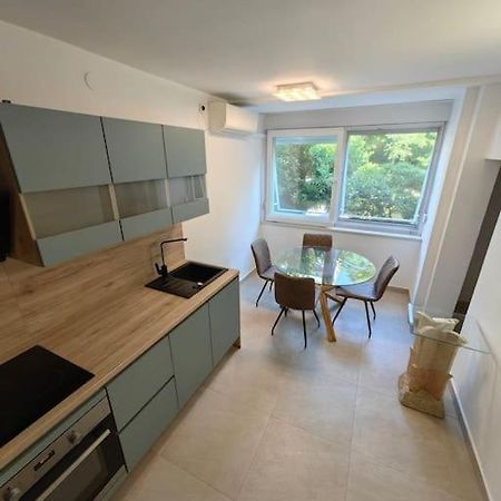 New 1 Bedroom Near Center And Beach Split Kültér fotó